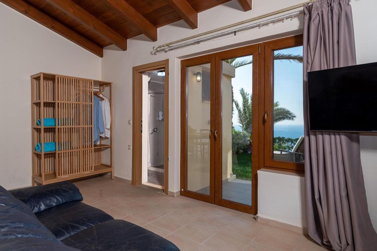 Vitamin Sea Luxury Villas Ajía Pelajía Kültér fotó